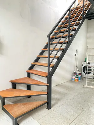 Tangga Besi Rebah Trap Kayu — Las Tehnik